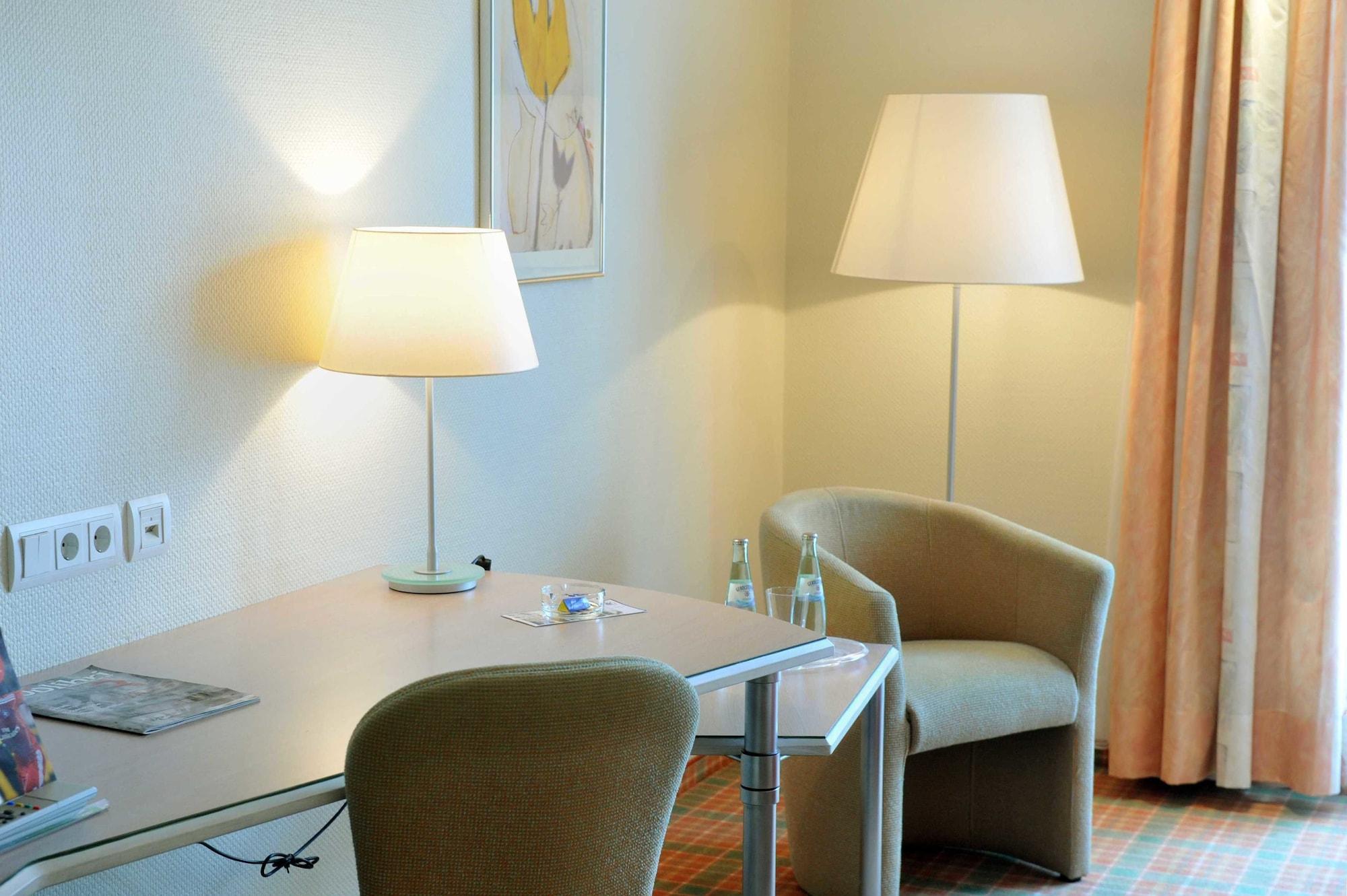 Hotel Stadt Muenchen Дюселдорф Екстериор снимка