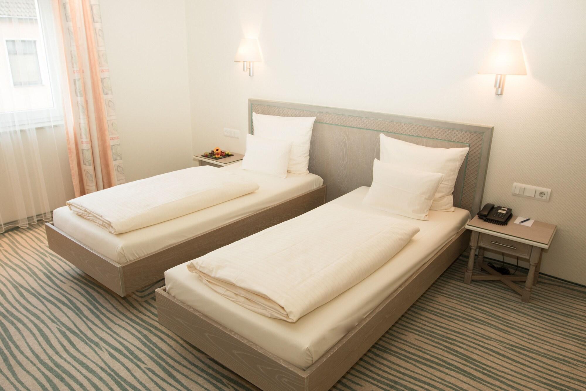 Hotel Stadt Muenchen Дюселдорф Екстериор снимка