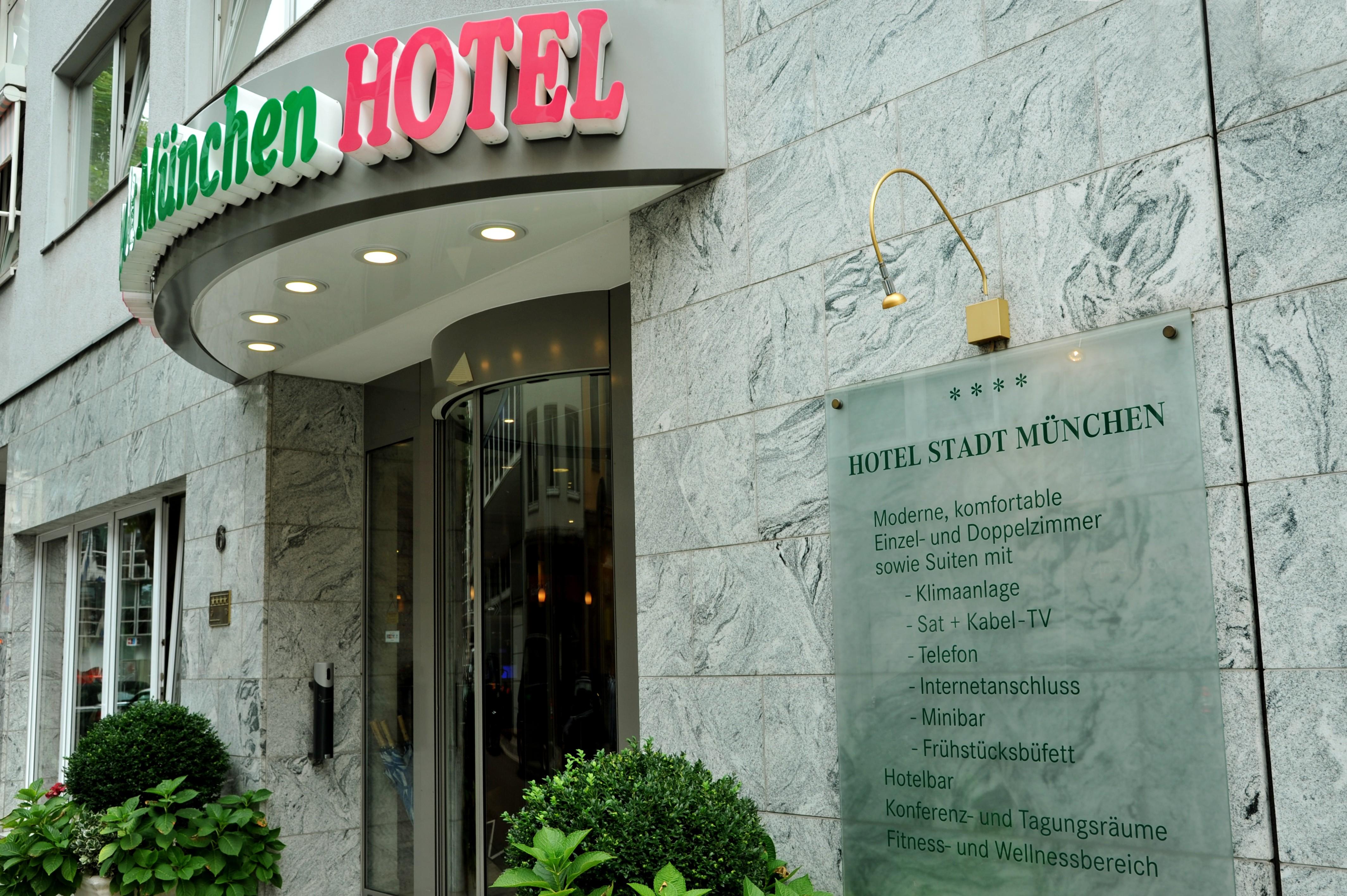Hotel Stadt Muenchen Дюселдорф Екстериор снимка